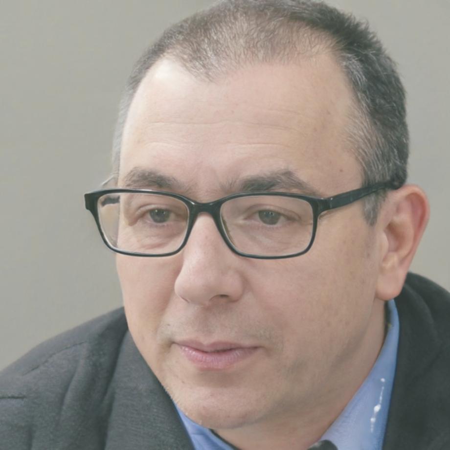 Dr. Michael Schmidt